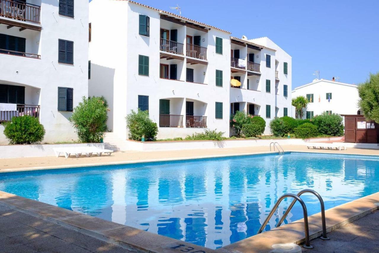 Vistas Al Mar Y La Piscina Arenal d'en Castell Exterior foto
