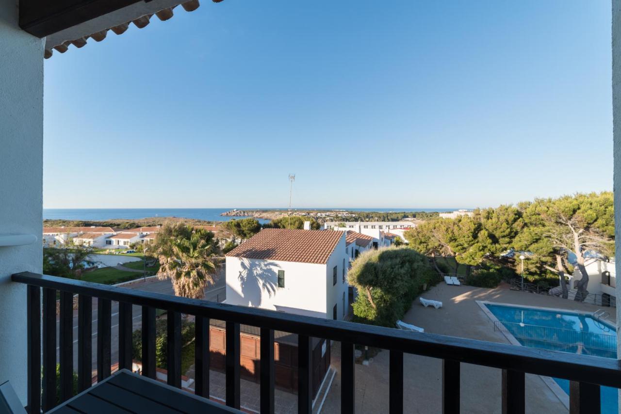 Vistas Al Mar Y La Piscina Arenal d'en Castell Exterior foto